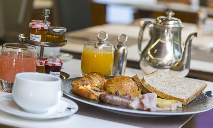 cropped-Restaurant-Le-M64-Petit-dejeuner3-1.jpg